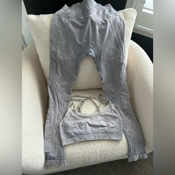 Nux SET Mesa Legging + Levitate Seamless Yoga Sports Bra | Stone Wash | M - Picture 8 of 11